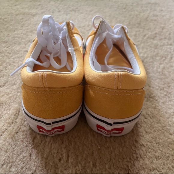 Vans Old Skool Sneakers Flax/True White Women’s 6.5 NWT and Box - Picture 3 of 6